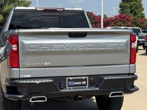 Used 2025 Chevrolet Silverado 1500 LT Trail Boss w/ Convenience Package II AWD/4WD image 8