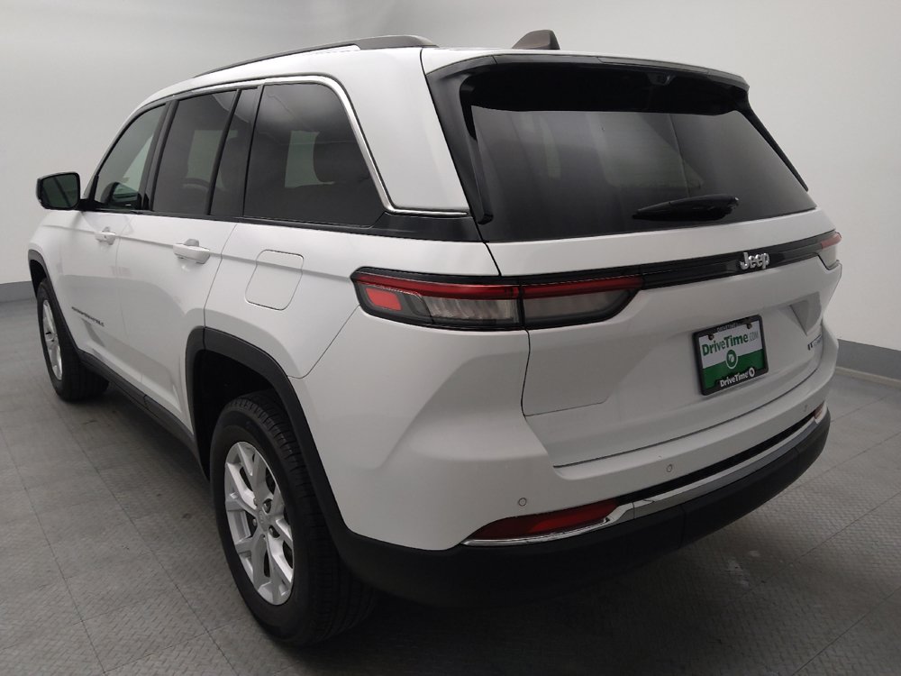 Used 2023 Jeep Grand Cherokee Limited w/ Luxury Tech Group II RWD image 6