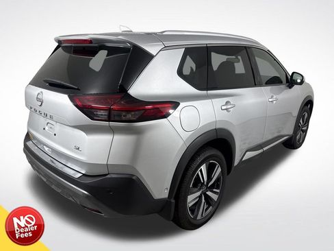 Used 2023 Nissan Rogue SL w/ SL Premium Package FWD image 3
