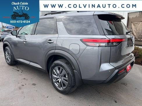 New 2026 Nissan Pathfinder SV image 10