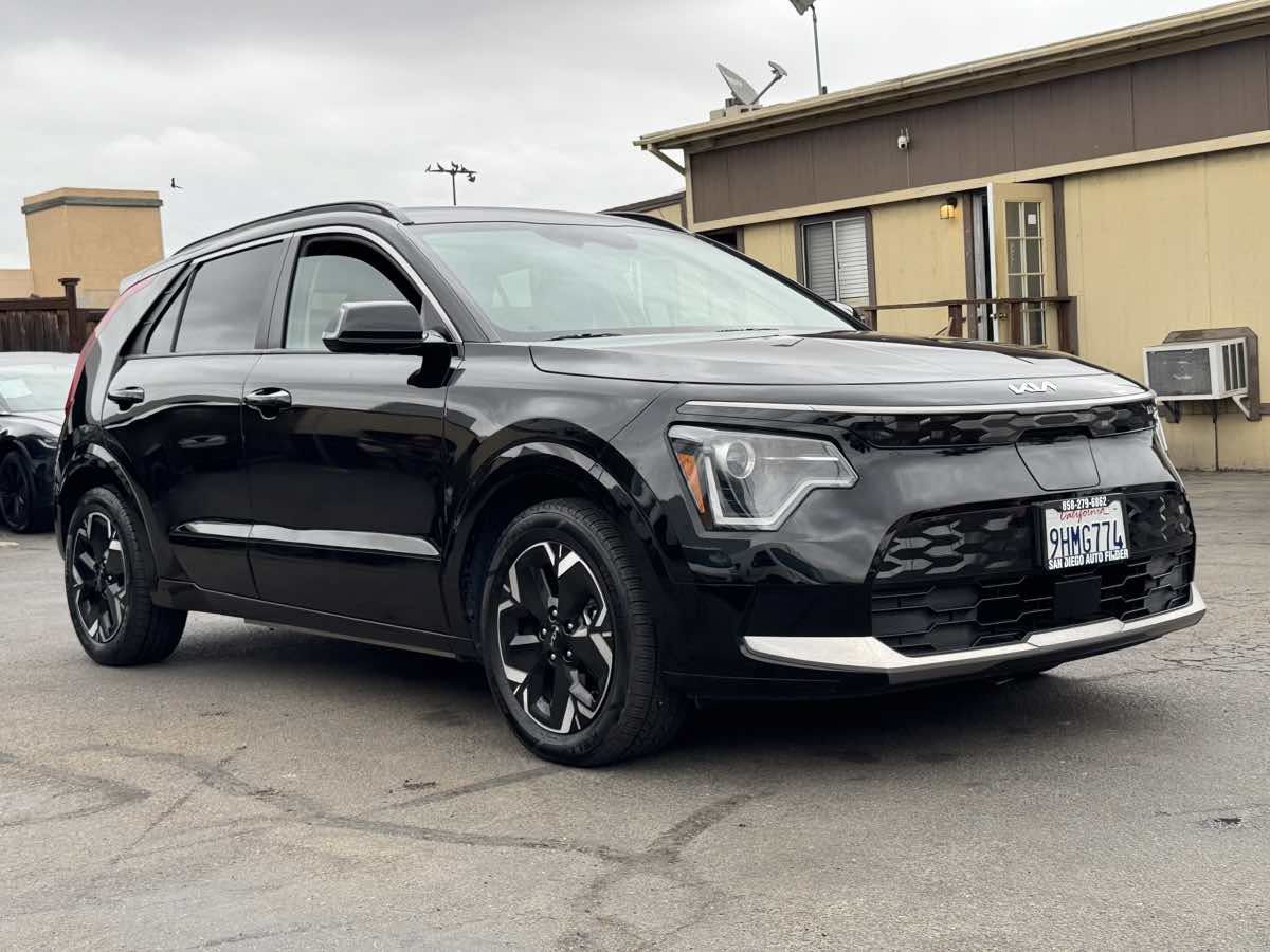 Used 2023 Kia Niro Wind FWD image 5