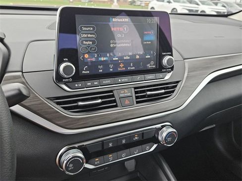 New 2025 Nissan Altima 2.5 SV image 19