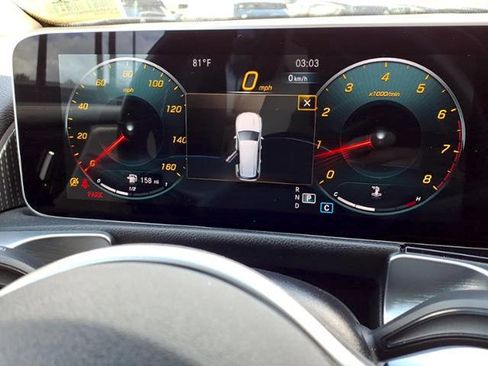 Used 2021 Mercedes-Benz GLB 250 image 25