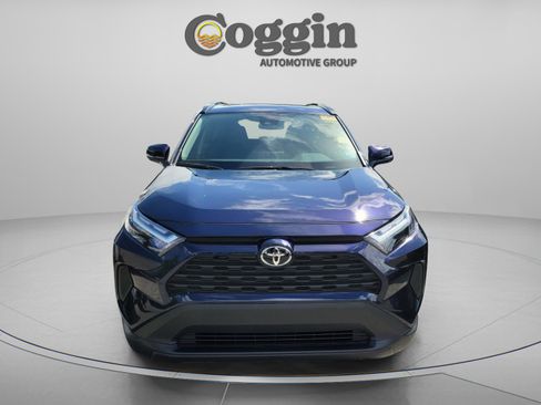 Used 2025 Toyota RAV4 XLE w/ Convenience Package FWD image 7