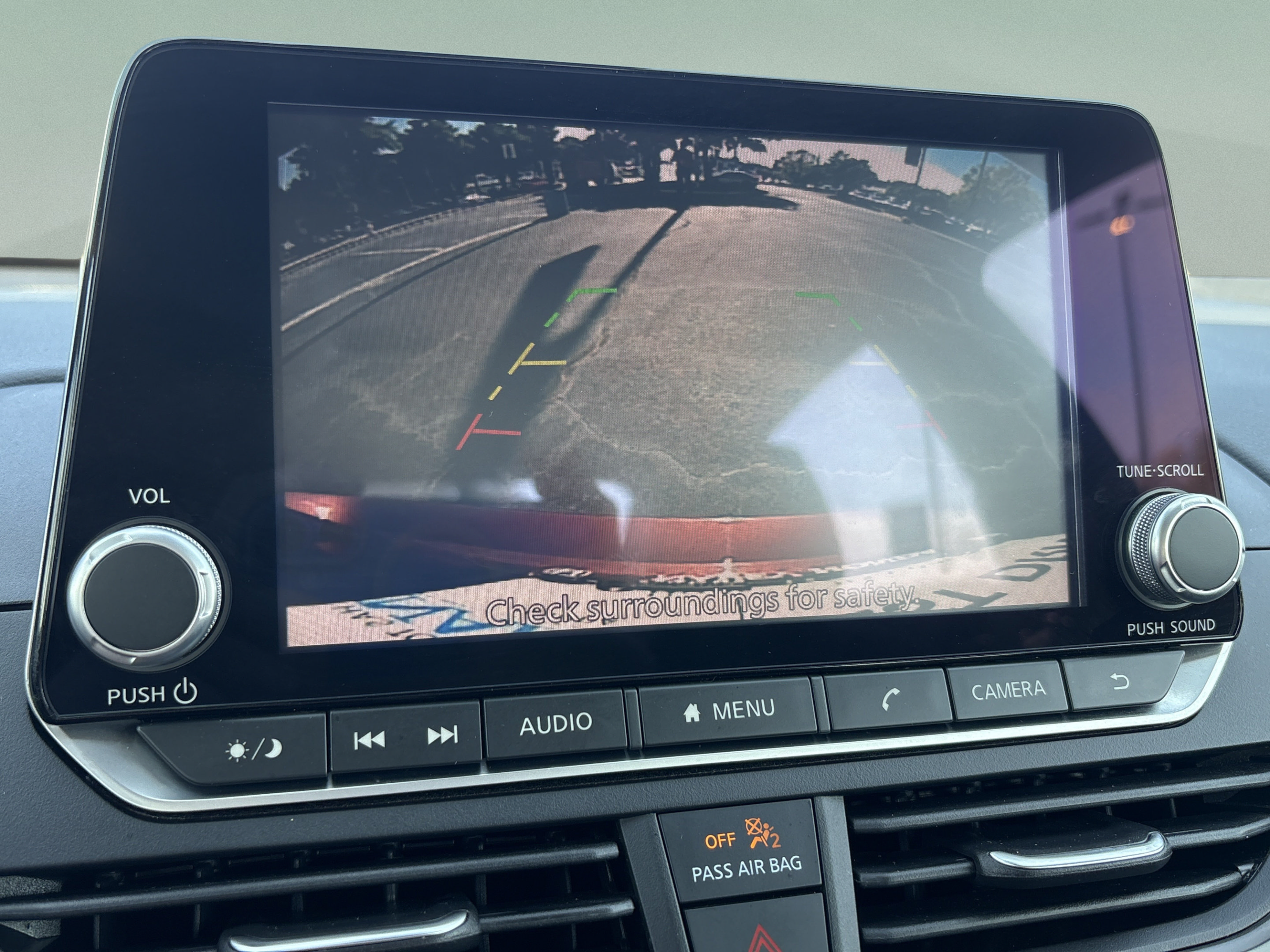 Used 2025 Nissan Altima 2.5 SV FWD image 12