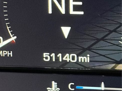 Used 2023 GMC Sierra 1500 SLT w/ SLT Premium Package image 3