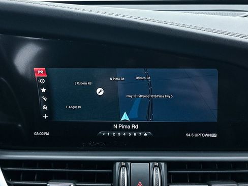 Used 2018 Alfa Romeo Giulia Quadrifoglio w/ Driver Assist Dynamic Package image 7