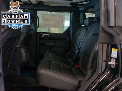 Used 2025 Ford Bronco Badlands image 30