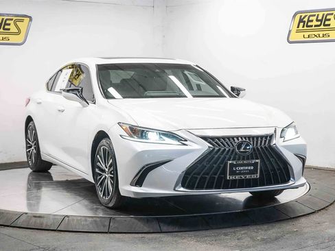 Used 2025 Lexus ES 300h w/ Premium Package image 5