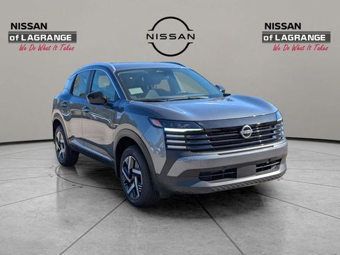 New 2026 Nissan Kicks SV image 3