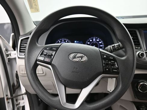 Used 2018 Hyundai Tucson SEL image 20