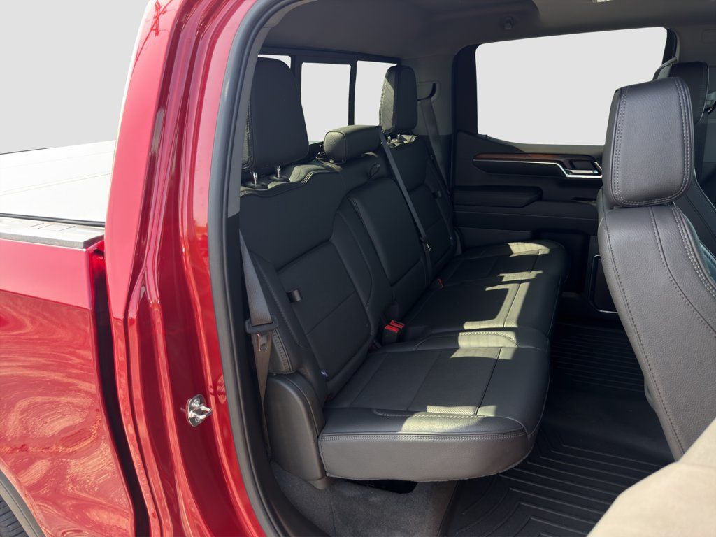 Used 2024 GMC Sierra 1500 Denali AWD/4WD image 29