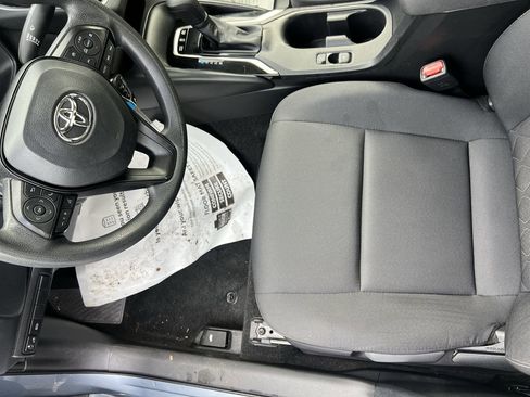 Used 2023 Toyota Corolla LE image 16