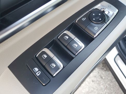 Used 2025 Kia Telluride SX Prestige image 18