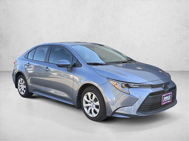 Used 2025 Toyota Corolla LE FWD image 3
