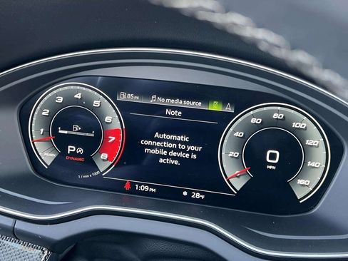 Used 2022 Audi SQ5 Premium Plus w/ Premium Plus Package image 25