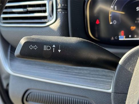 Used 2024 Jeep Wagoneer Series II image 12