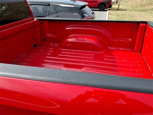 Used 2024 RAM 1500 Classic SLT image 10