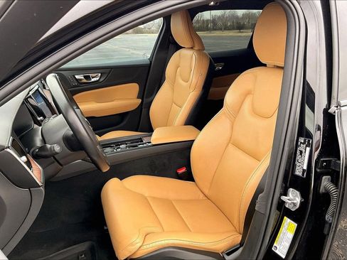 Used 2020 Volvo V60 T5 Cross Country w/ Protection Package Premier image 7