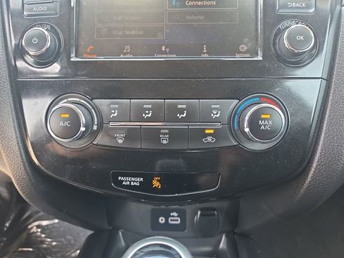 Used 2021 Nissan Rogue Sport S FWD image 26