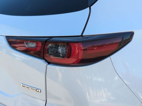 Used 2022 MAZDA CX-5 AWD 2.5 S w/ Preferred Package image 11