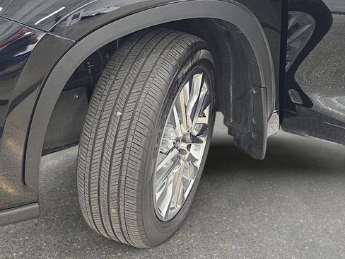 Certified 2025 Toyota Highlander Limited AWD/4WD image 29
