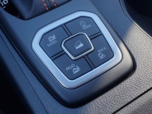 New 2026 Nissan Frontier PRO-4X image 25