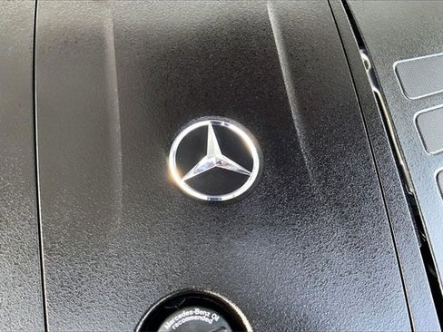 Used 2025 Mercedes-Benz C 300 4MATIC Sedan image 29