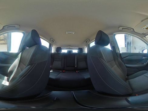 Used 2025 Nissan Rogue SV FWD image 44