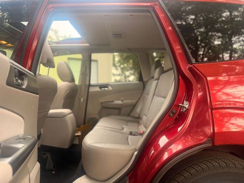 Used 2011 Subaru Forester 2.5X Limited w/ Popular Equipment Group 5A image 12