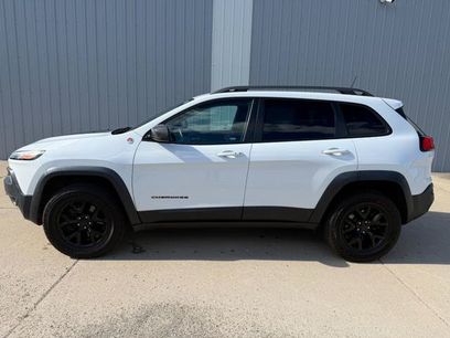 Used 2016 Jeep Cherokee Trailhawk w/ Leather Interior Group