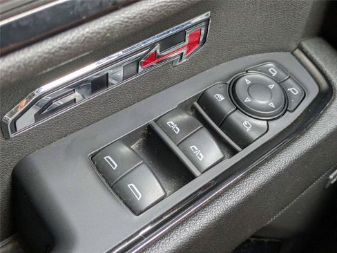 Used 2023 GMC Sierra 1500 AT4 w/ AT4 Premium Package AWD/4WD image 39