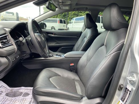 Used 2024 Toyota Camry XSE FWD image 15