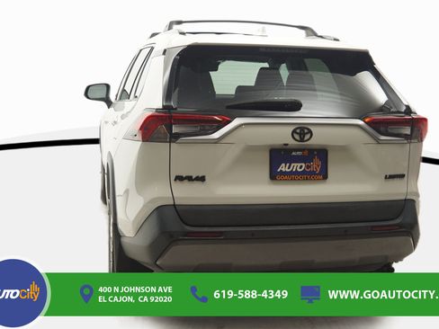 Used 2021 Toyota RAV4 Limited FWD image 15