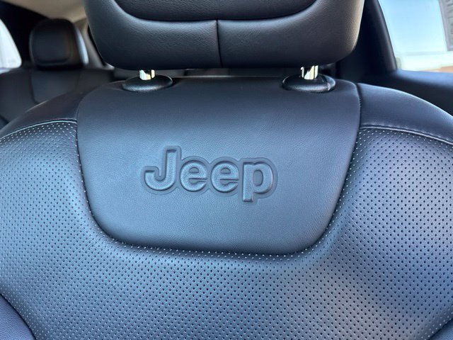 Used 2023 Jeep Cherokee Altitude Lux AWD/4WD image 16