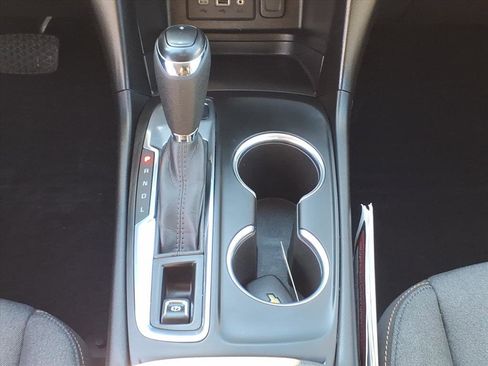 Used 2021 Chevrolet Equinox LT image 14