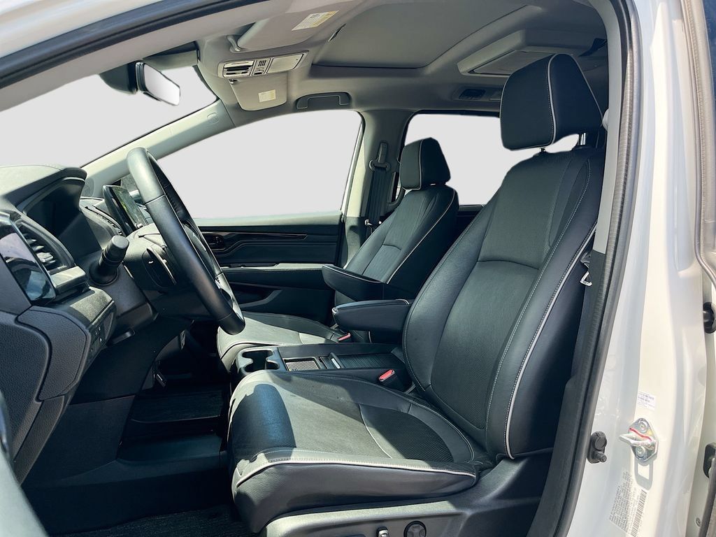 Used 2023 Honda Odyssey Elite image 22