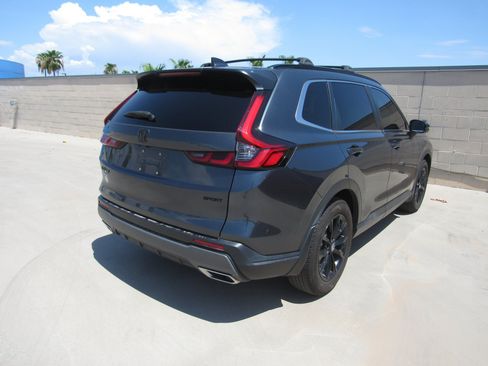 Used 2024 Honda CR-V Sport image 3