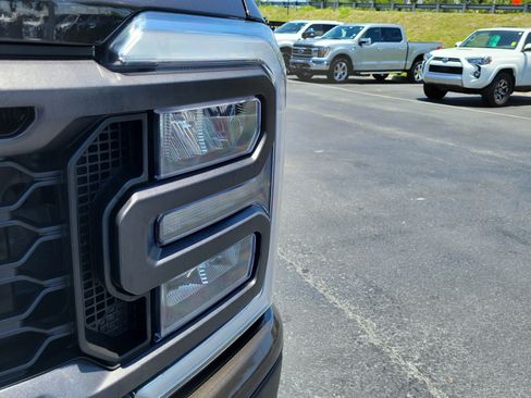 Used 2024 Ford F250 Lariat w/ Lariat Ultimate Package AWD/4WD image 3