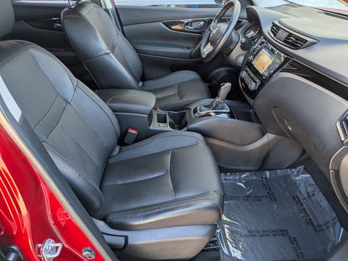 Used 2018 Nissan Rogue Sport SL image 30