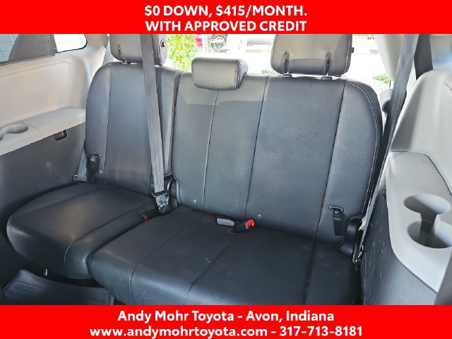 Used 2017 Toyota Sienna SE FWD image 27