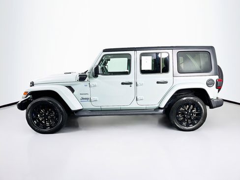 Used 2023 Jeep Wrangler Unlimited Sahara w/ Cold Weather Group AWD/4WD image 4