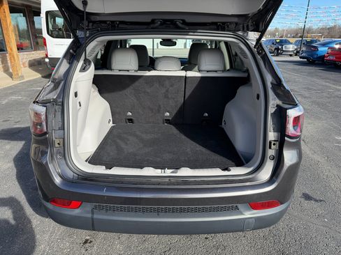 Used 2022 Jeep Compass Latitude w/ Convenience Group image 6