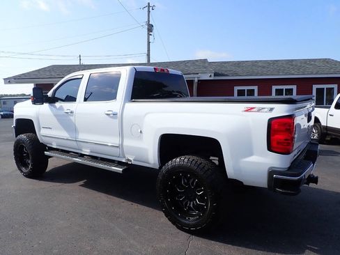 Used 2017 Chevrolet Silverado 2500 LTZ w/ LTZ Plus Package AWD/4WD image 4