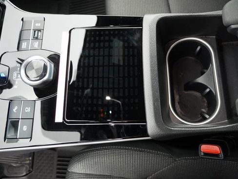 Used 2024 Subaru Solterra Premium w/ Premium Package image 28