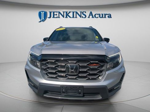 Used 2022 Honda Passport TrailSport image 2