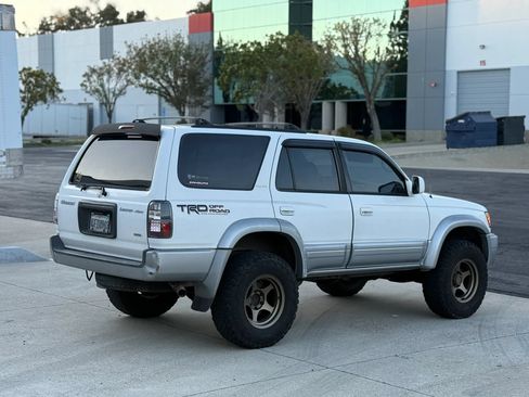 Used 1999 Toyota 4Runner Limited w/ Upgrade Value Pkg 5 AWD/4WD image 9