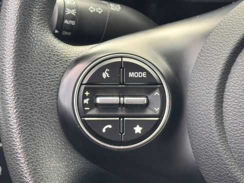 Used 2023 Kia Soul LX w/ Option Group 015 FWD image 22