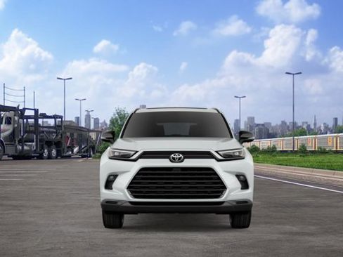 New 2026 Toyota Grand Highlander AWD Hybrid image 2