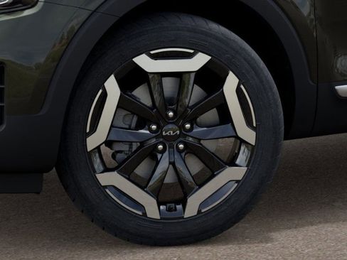 New 2025 Kia Telluride S image 9